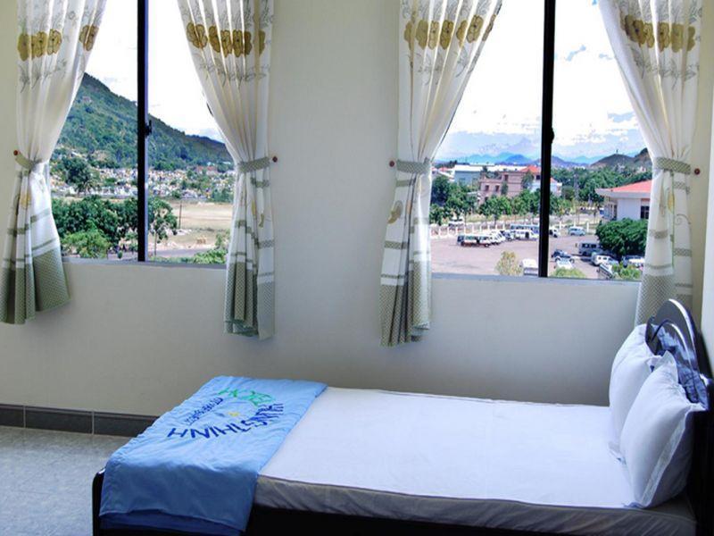 Hung Thinh Hotel Куи Нхон Екстериор снимка