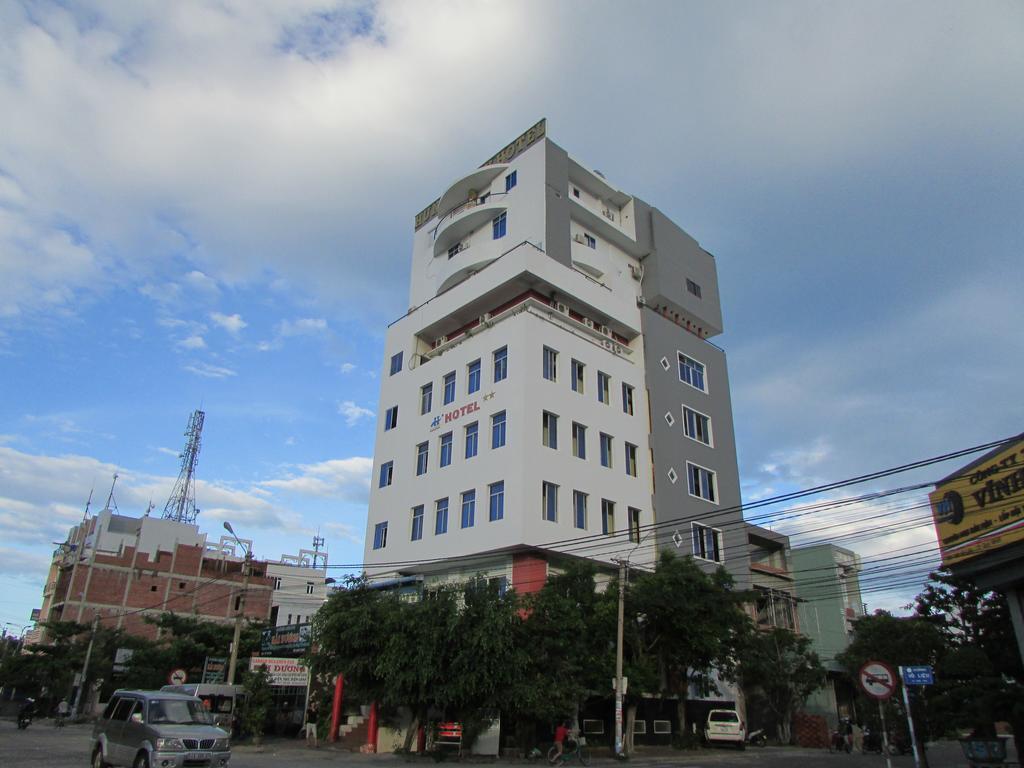 Hung Thinh Hotel Куи Нхон Екстериор снимка