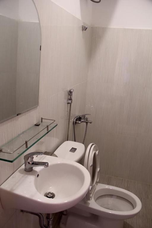 Hung Thinh Hotel Куи Нхон Екстериор снимка